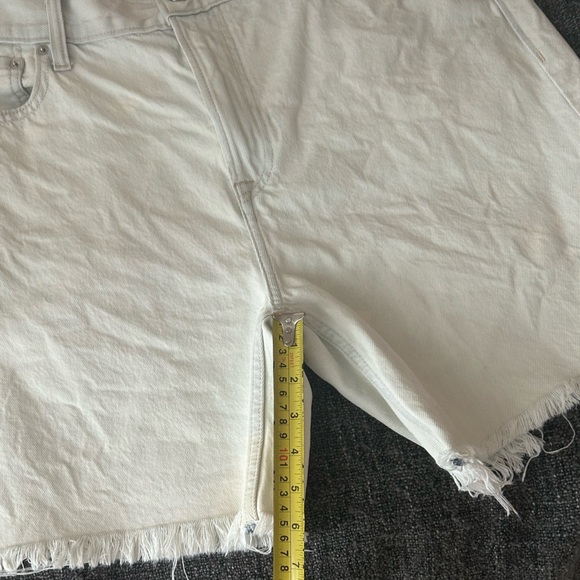 Calvin Klein Men’s Denim Jean Shorts in White - Picture 6 of 7
